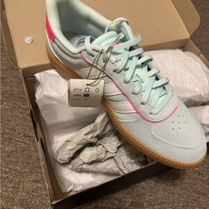 Adidas Women's Pastel blue/green Sneakers with Pink Highlights